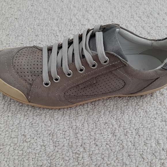 Geox Grey Patent Leater Shoes - Picture 2 of 3